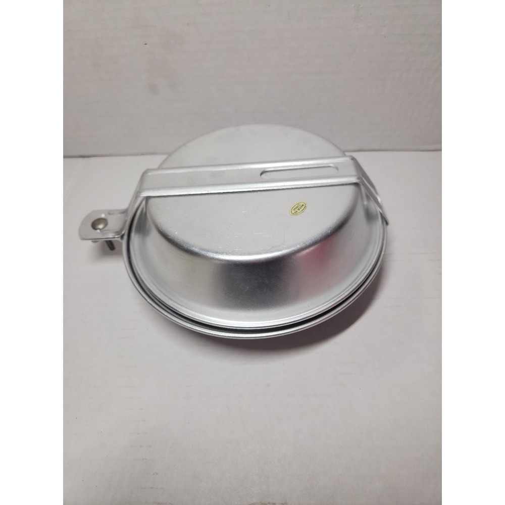 Vintage Coleman Camping Cookware | 5-Piece Aluminum Nesting Mess‎ Kit - Picture 3 of 13